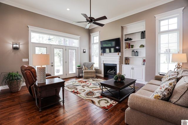 1315 Pillar Chase, Paducah, KY 42001