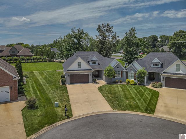 1315 Pillar Chase, Paducah, KY 42001