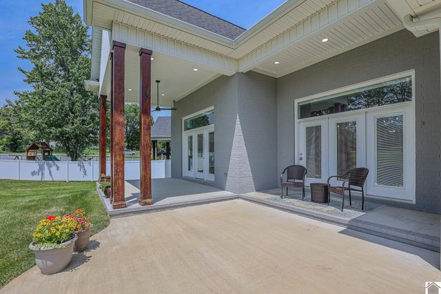 1315 Pillar Chase, Paducah, KY 42001