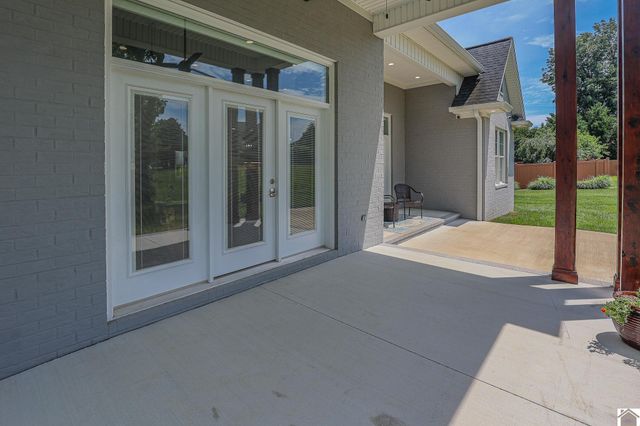 1315 Pillar Chase, Paducah, KY 42001