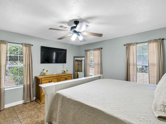 1512 County Road 3709, Splendora, TX 77372