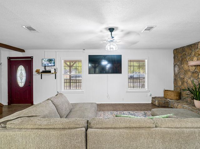 1512 County Road 3709, Splendora, TX 77372