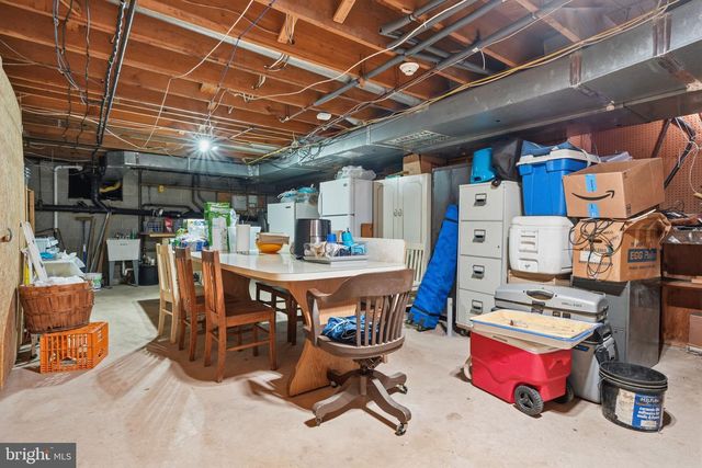 560 LOWER HOLLAND RD, Southampton, PA 18966