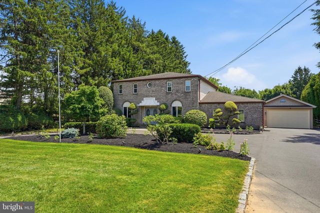 560 LOWER HOLLAND RD, Southampton, PA 18966