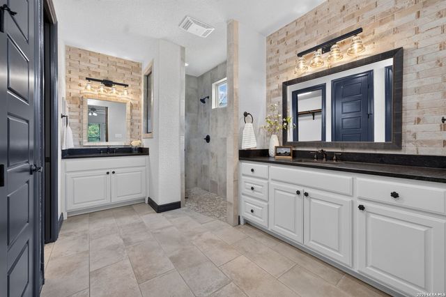 410 KNOLL SPGS, Boerne, TX 78006