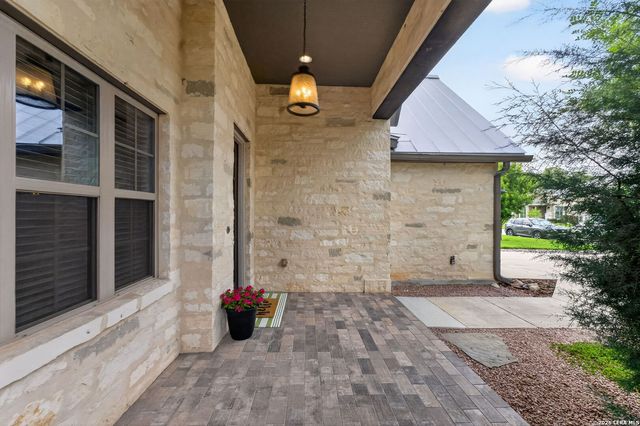 410 KNOLL SPGS, Boerne, TX 78006