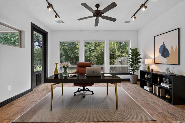 410 KNOLL SPGS, Boerne, TX 78006