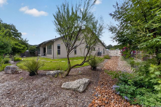 410 KNOLL SPGS, Boerne, TX 78006