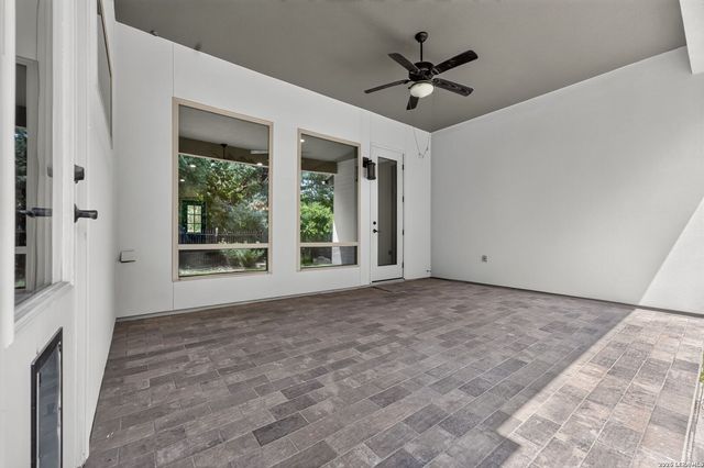 410 KNOLL SPGS, Boerne, TX 78006