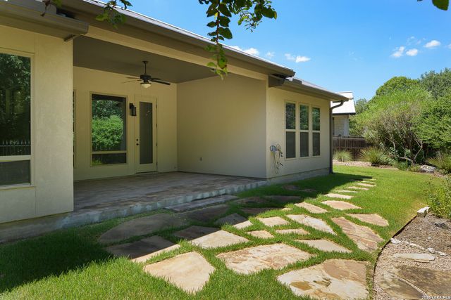 410 KNOLL SPGS, Boerne, TX 78006