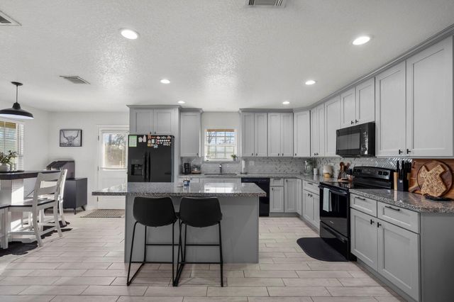 2914 Saint Anne Street, Liverpool, TX 77577