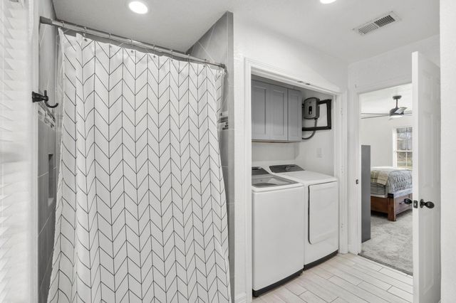 2914 Saint Anne Street, Liverpool, TX 77577