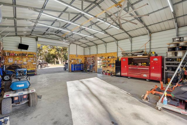 2914 Saint Anne Street, Liverpool, TX 77577