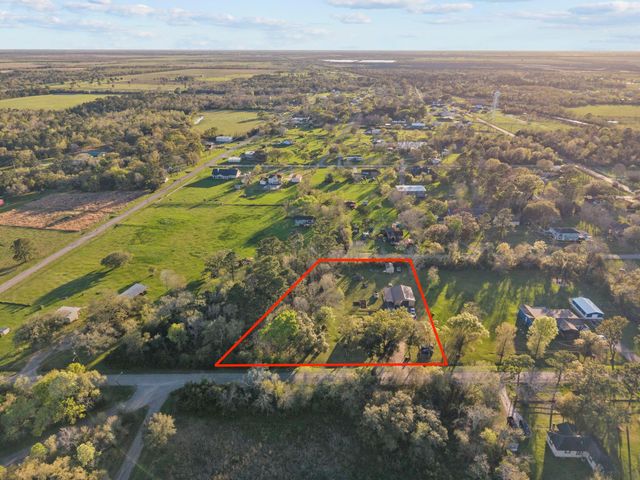 2914 Saint Anne Street, Liverpool, TX 77577