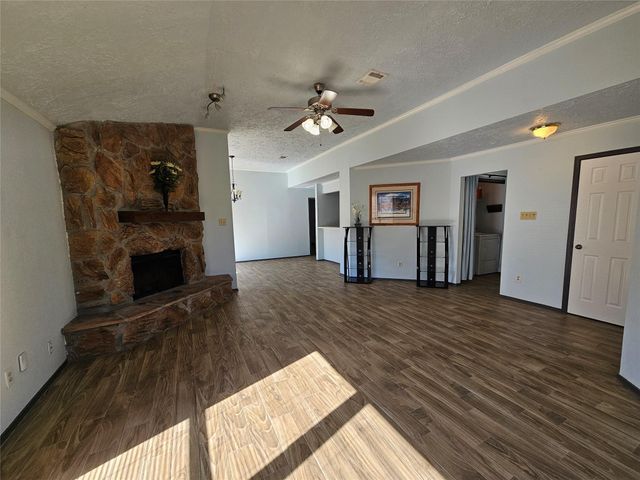 8319 Wind Veil Drive, Houston, TX 77040