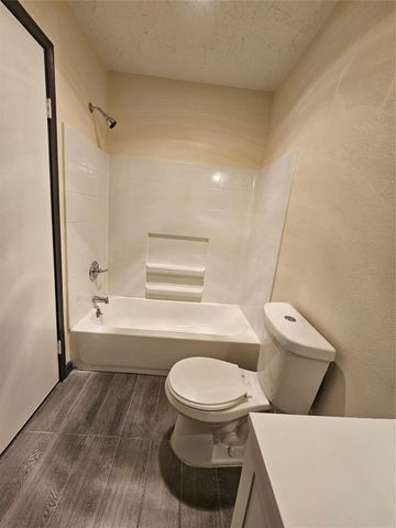 8319 Wind Veil Drive, Houston, TX 77040