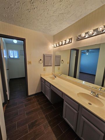 8319 Wind Veil Drive, Houston, TX 77040