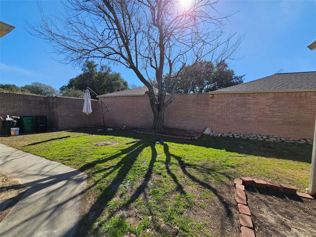 8319 Wind Veil Drive, Houston, TX 77040