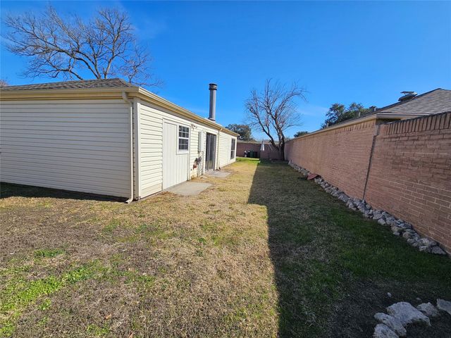 8319 Wind Veil Drive, Houston, TX 77040