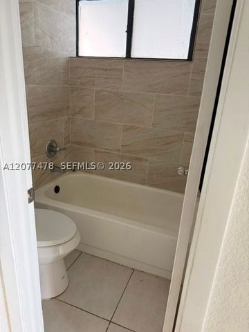 8215 SW 152 AV G-414, Miami, FL 33193