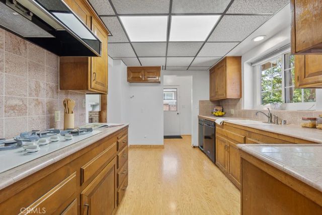 1065 El Mirador, Fullerton, CA 92835