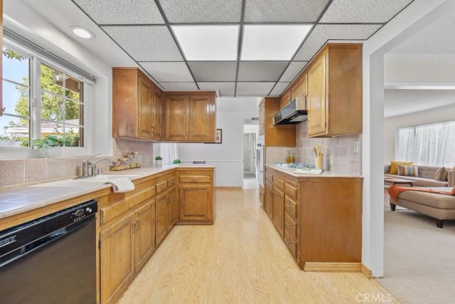1065 El Mirador, Fullerton, CA 92835