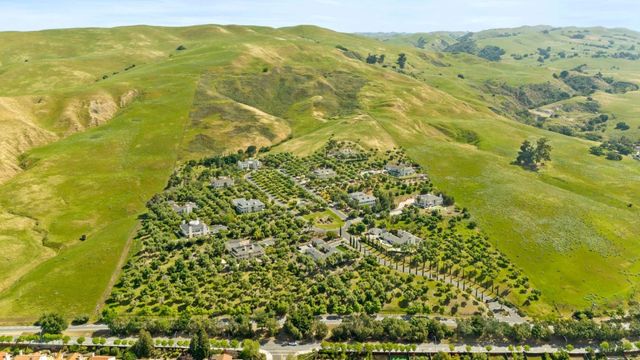 2698 Greenrock Road, Milpitas, CA 95035