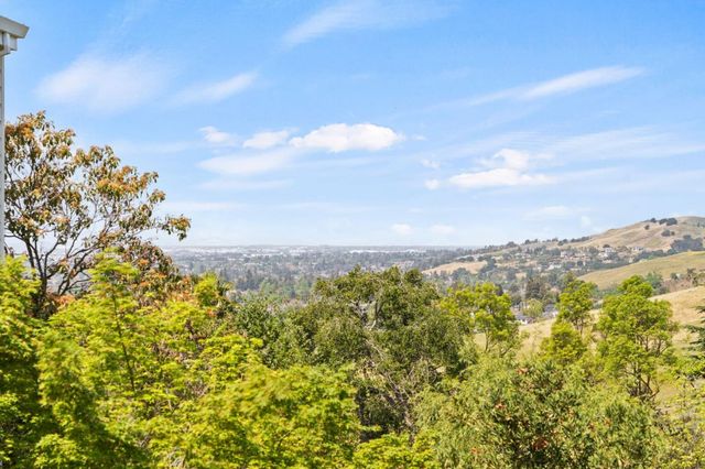 2698 Greenrock Road, Milpitas, CA 95035
