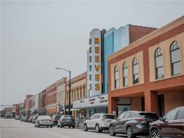 132 Tallwood Drive, Elkin, NC 28621