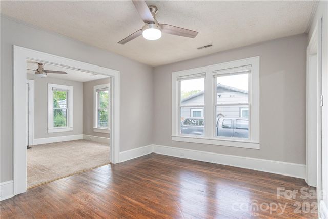 23 Jarrett Street, Asheville, NC 28806