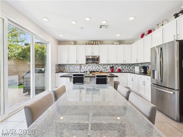 808 Bendale Court, Henderson, NV 89052