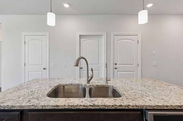 3133 Defilade Dr, Murfreesboro, TN 37128