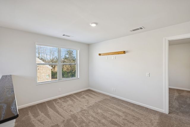 3133 Defilade Dr, Murfreesboro, TN 37128