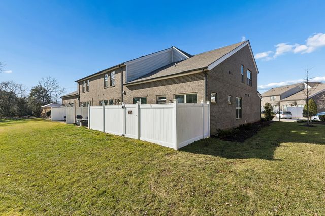 3133 Defilade Dr, Murfreesboro, TN 37128