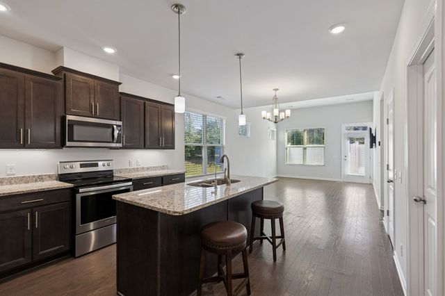 3133 Defilade Dr, Murfreesboro, TN 37128