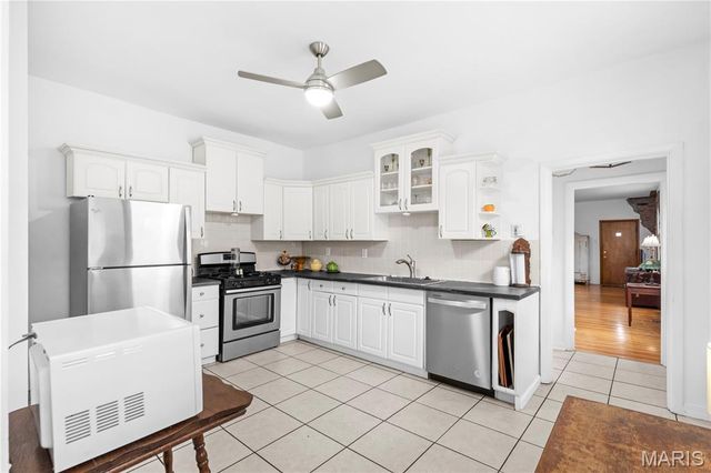 5238 Botanical Avenue, St Louis, MO 63110