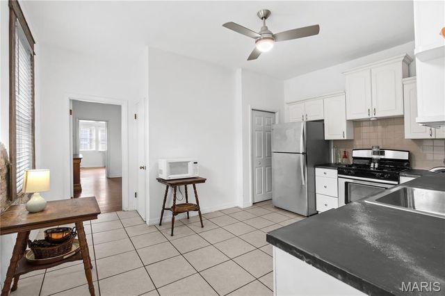 5238 Botanical Avenue, St Louis, MO 63110