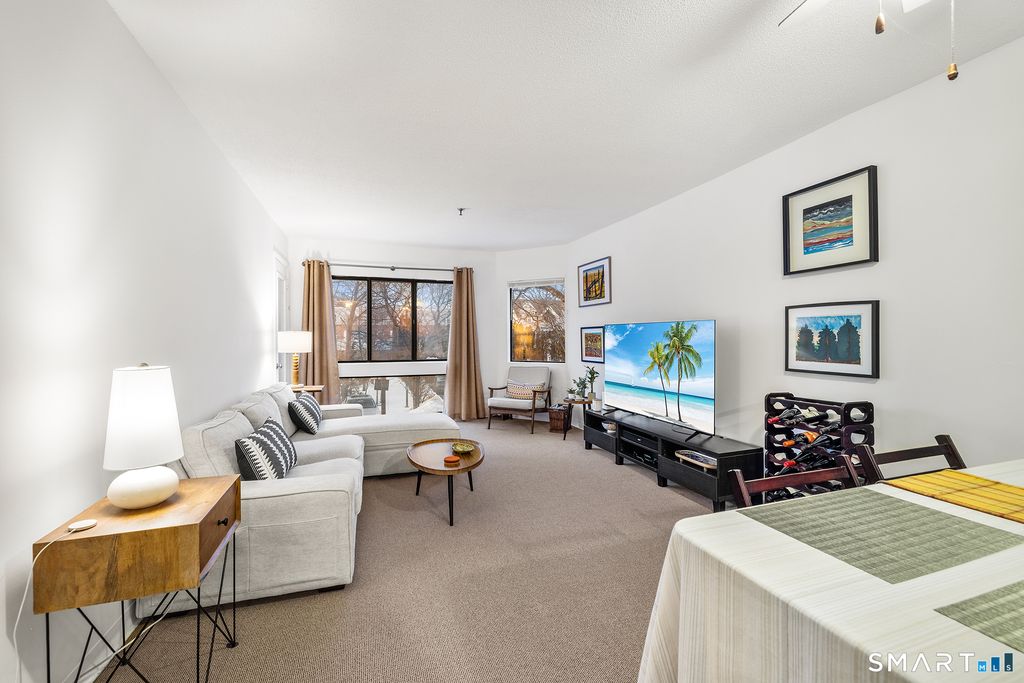 1204 Whitney Avenue APT 207, Hamden, CT 06517