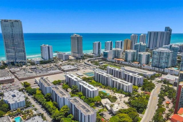 17011 N Bay Rd 906, Sunny Isles Beach, FL 33160