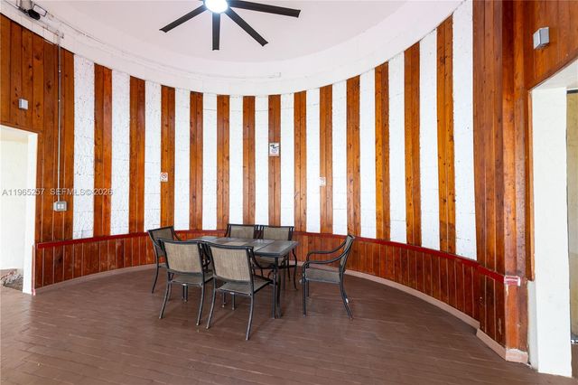 17011 N Bay Rd 906, Sunny Isles Beach, FL 33160