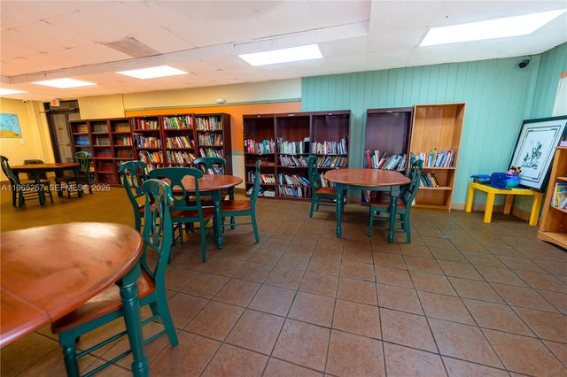 17011 N Bay Rd 906, Sunny Isles Beach, FL 33160