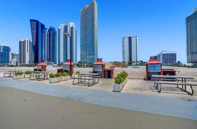 17011 N Bay Rd 906, Sunny Isles Beach, FL 33160