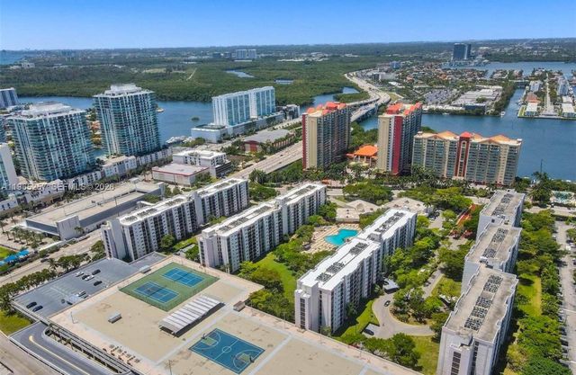 17011 N Bay Rd 906, Sunny Isles Beach, FL 33160