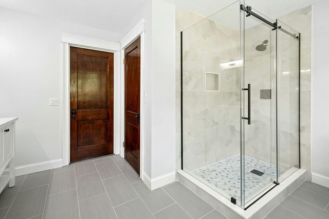 184 Old Bolton Rd, Stow, MA 01775