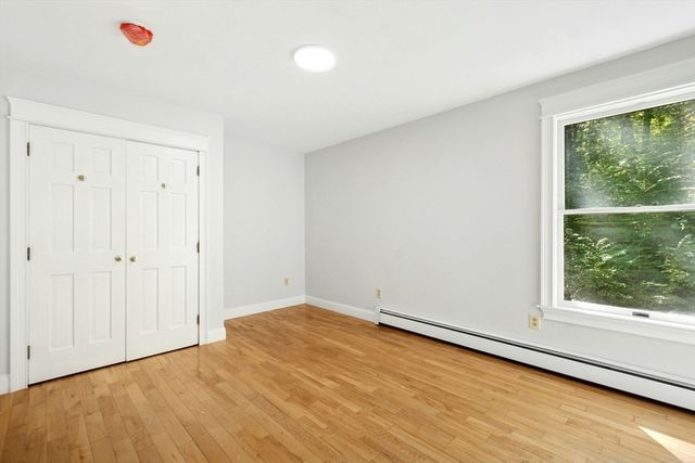 184 Old Bolton Rd, Stow, MA 01775