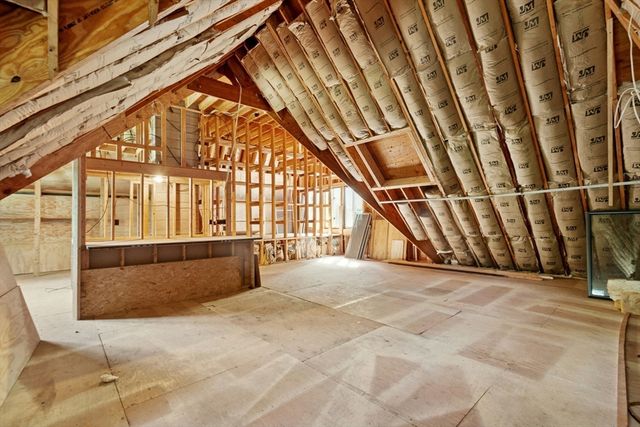 184 Old Bolton Rd, Stow, MA 01775