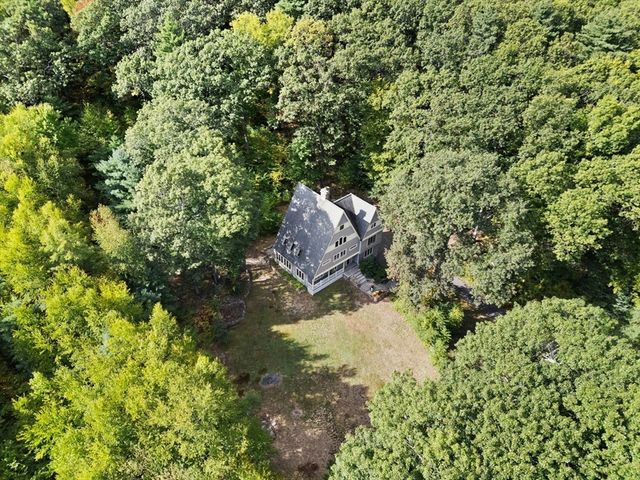 184 Old Bolton Rd, Stow, MA 01775