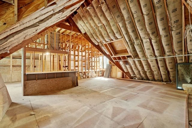 184 Old Bolton Rd, Stow, MA 01775