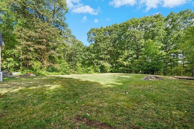 184 Old Bolton Rd, Stow, MA 01775