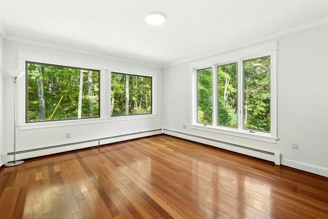 184 Old Bolton Rd, Stow, MA 01775